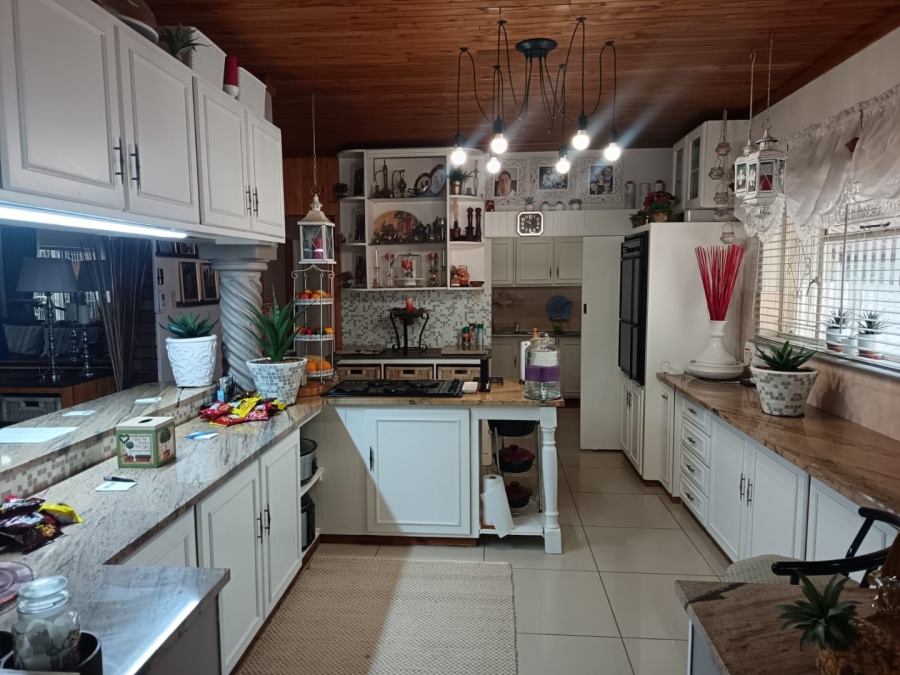 4 Bedroom Property for Sale in Royldene Northern Cape